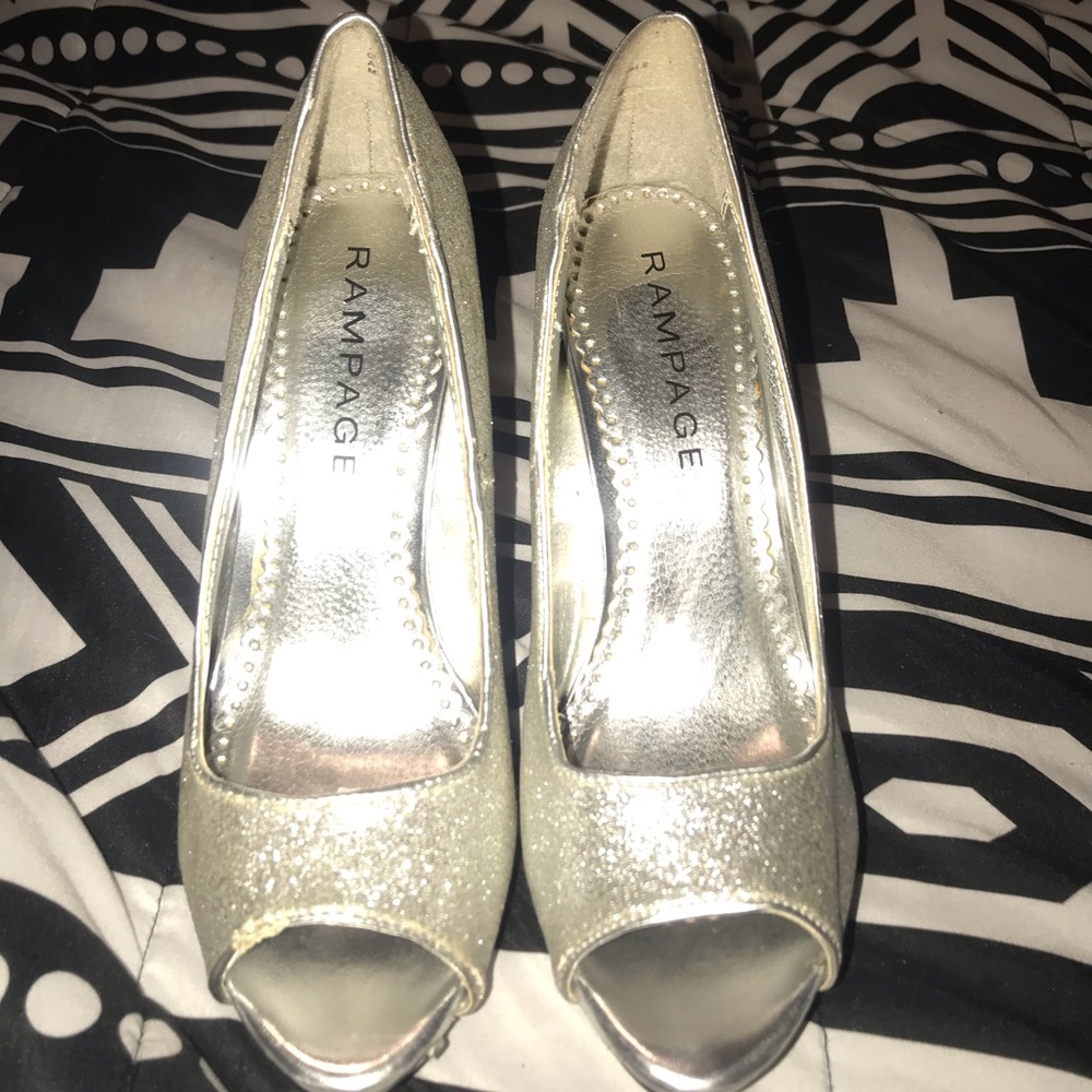 Silver glitter heels size 7